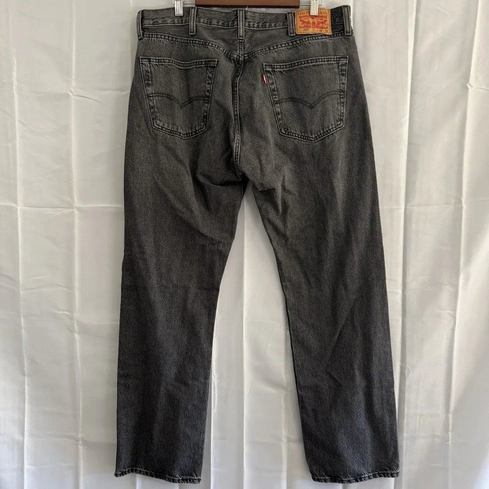 Levis 501 Relaxed Button Fly Denim Jeans Mens‎ 38x32 Fit 38x31 Black Red Tab